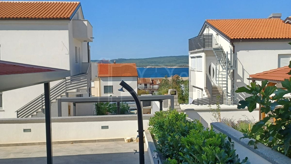 Crikvenica, prodaja  1s+db sa velikom terasom. Namještaj gratis !