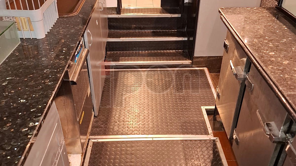 Gesch&auml;ftsraum&comma; 53 m2&comma; Vermietung&comma; Rijeka - Krnjevo