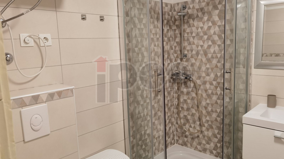 Stanovanje&comma; 25 m2&comma; Najem&comma; Rijeka - Podmurvice