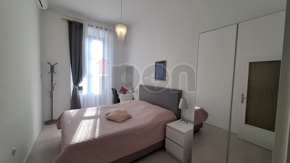 Rijeka, Centar, moderno uređeni stan za najam, niži kat, dobra lokacija!