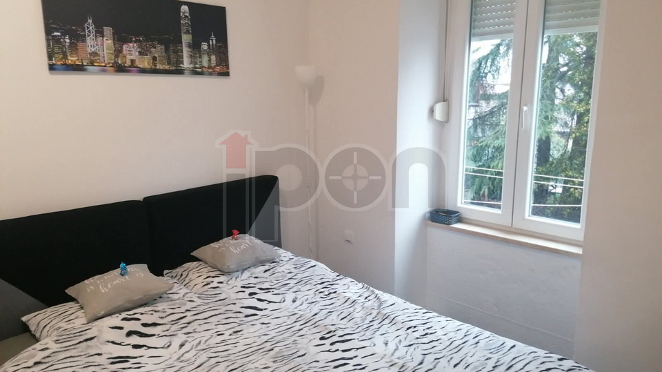 Krnjevo, manji dvosobni stan površine 36 m2 na 1. katu