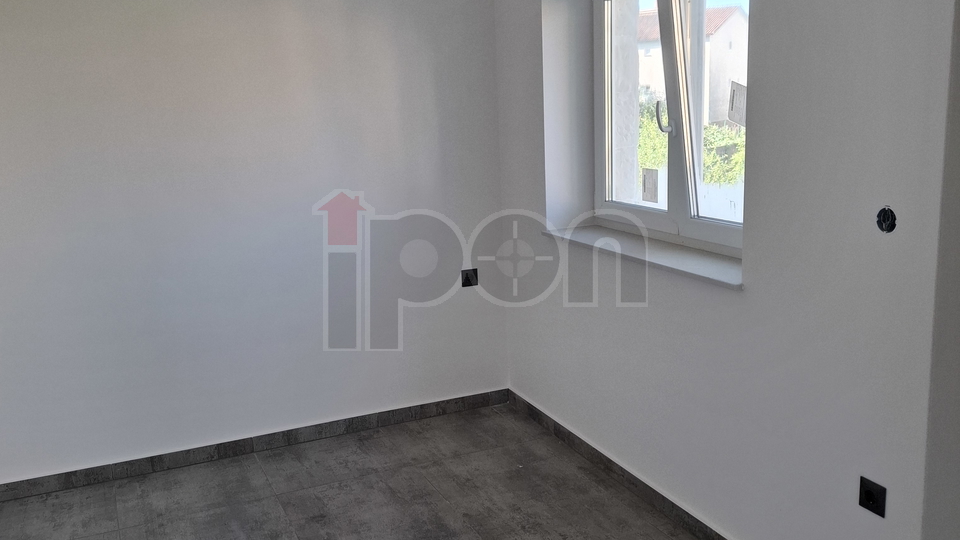 Srdoči , novi 2s+db sa velikim balkonom