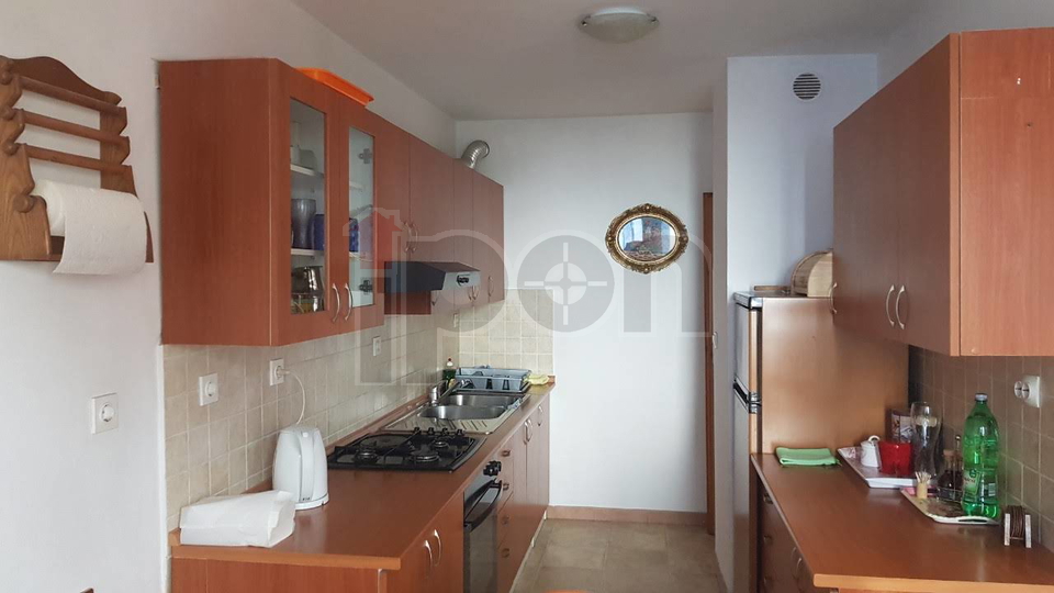 Rijeka&comma; Ve&zcaron;ica Gornja&comma; dugoro&ccaron;no se iznajmljuje stan studentima