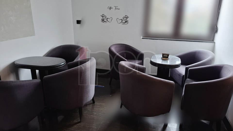 Krnjevo&comma; prodaje se uhodani caffe bar sa inventarom