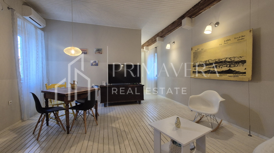 Poluotok, a charming two bedroom apartment, completely furnished, 67 m2