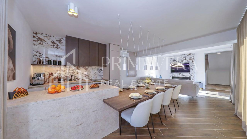 Rovanjska, a beautiful new villa first row to the sea