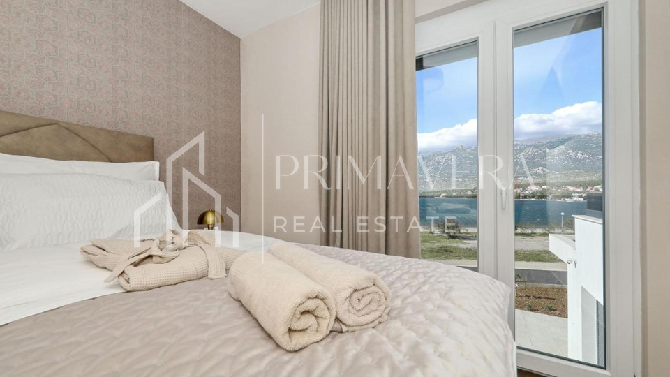 Rovanjska, a beautiful new villa first row to the sea