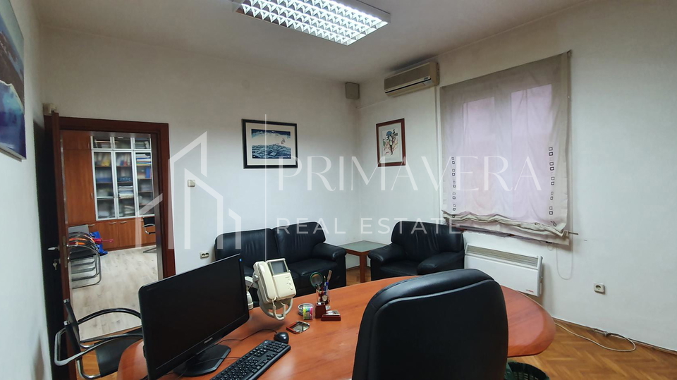 Zadar&sol;Poluotok&comma; stan na izvrsnoj lokaciji&comma; 39 m2