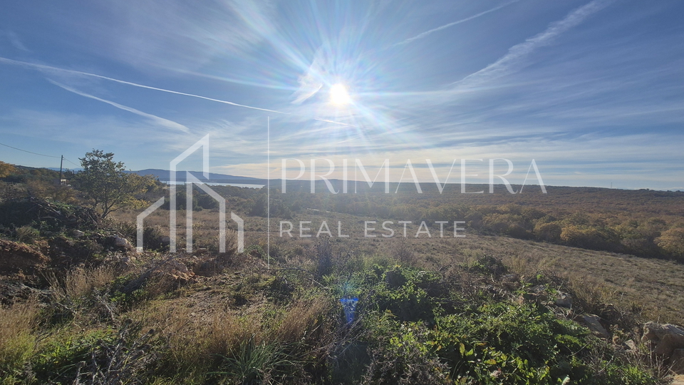 Posedarje, land with building permit - 4 apartments, swimming pool, summer kitchen, sea view