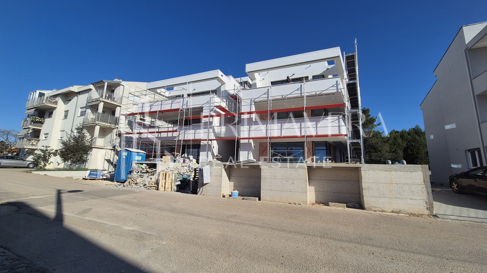 Zadar&sol;Diklo&comma; novogradnja&comma; luksuzan penthouse s krovnom terasom&comma; S6