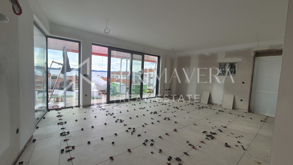Zadar&sol;Diklo&comma; novogradnja&comma; luksuzan penthouse s krovnom terasom&comma; S6
