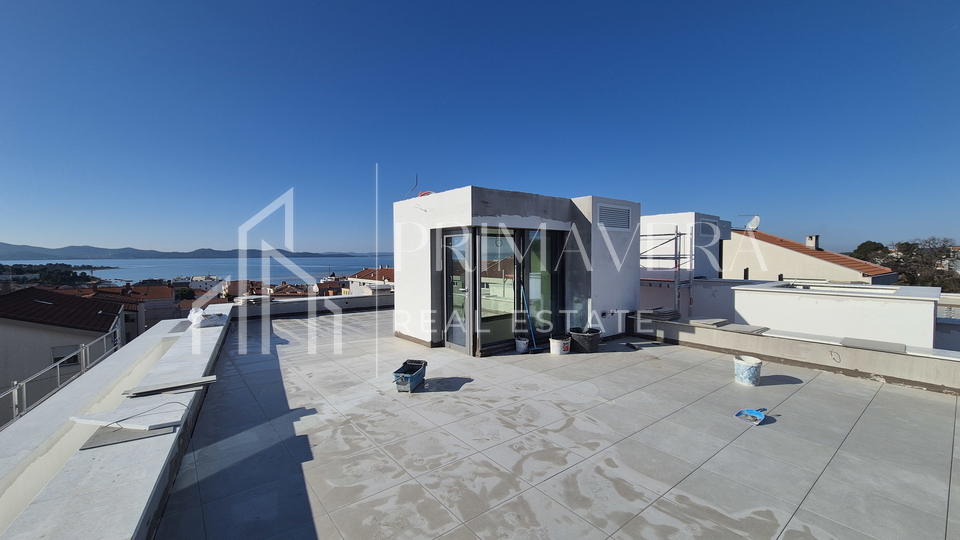Zadar&sol;Diklo&comma; novogradnja&comma; luksuzan penthouse s krovnom terasom&comma; S6
