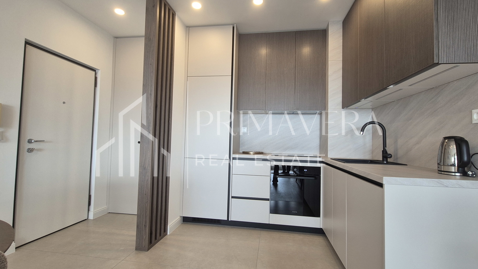 Borik, dvosobni stan s lijepim pogledom na more, 74 m2