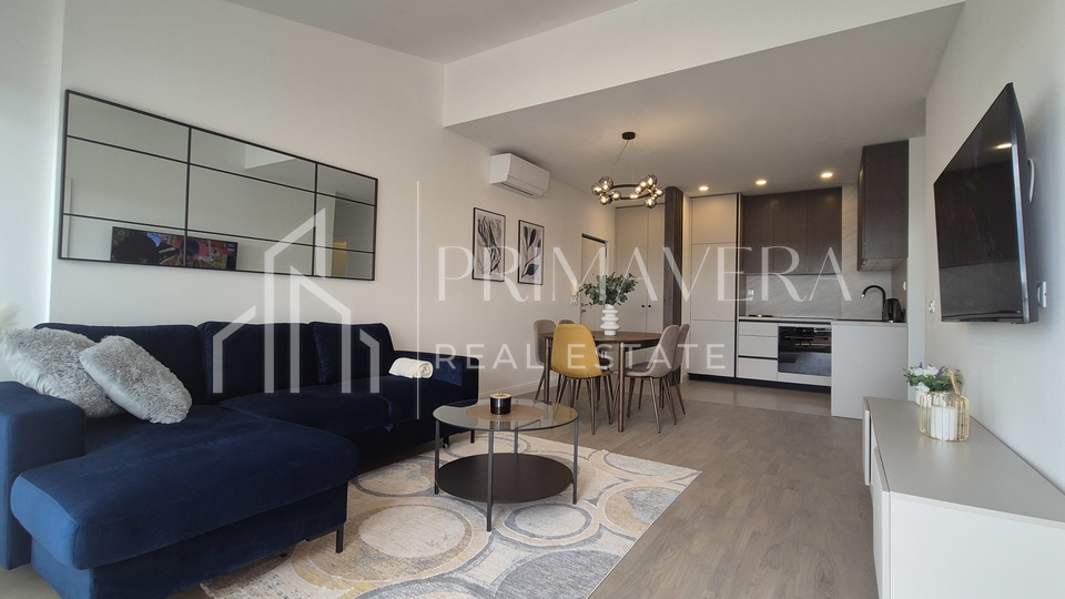 Borik, dvosobni stan s lijepim pogledom na more, 74 m2