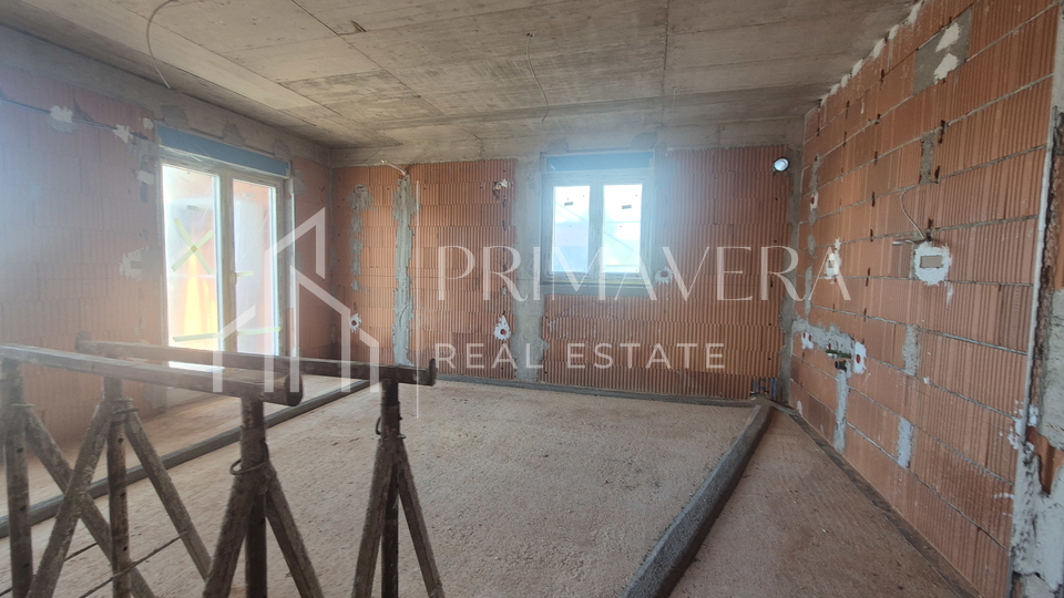 Zadar&sol;Crvene ku&cacute;e&comma; novogradnja&comma; jednosobni stan S1&comma; prizemlje