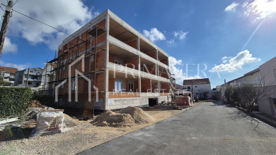 Zadar&sol;Crvene ku&cacute;e&comma; novogradnja&comma; jednosobni stan S4&comma; 1&period;kat