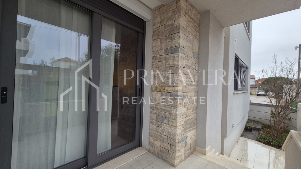 A three bedroom apartment with a garden&comma; Zadar&sol;Mocire&comma; 88&comma;62 m2