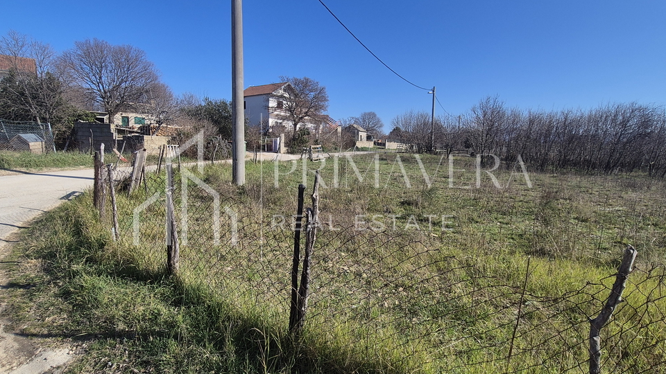 Pridraga&comma; gra&dstrok;evinsko zemlji&scaron;te&comma; 1000 m2