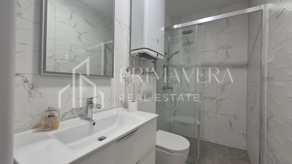 Zadar&sol;Bokanjac&comma; jednosobni stan za dugoro&ccaron;ni najam