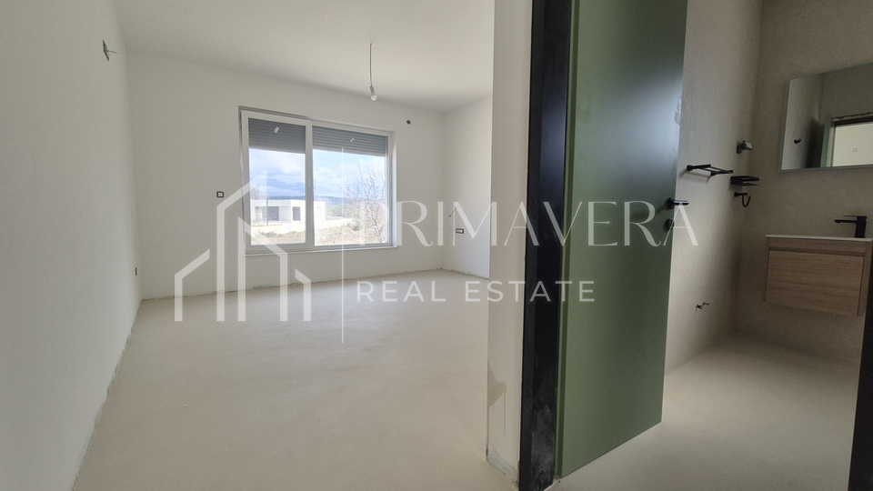 Luxury villa with pool with sea view&comma; only 50 from the sea