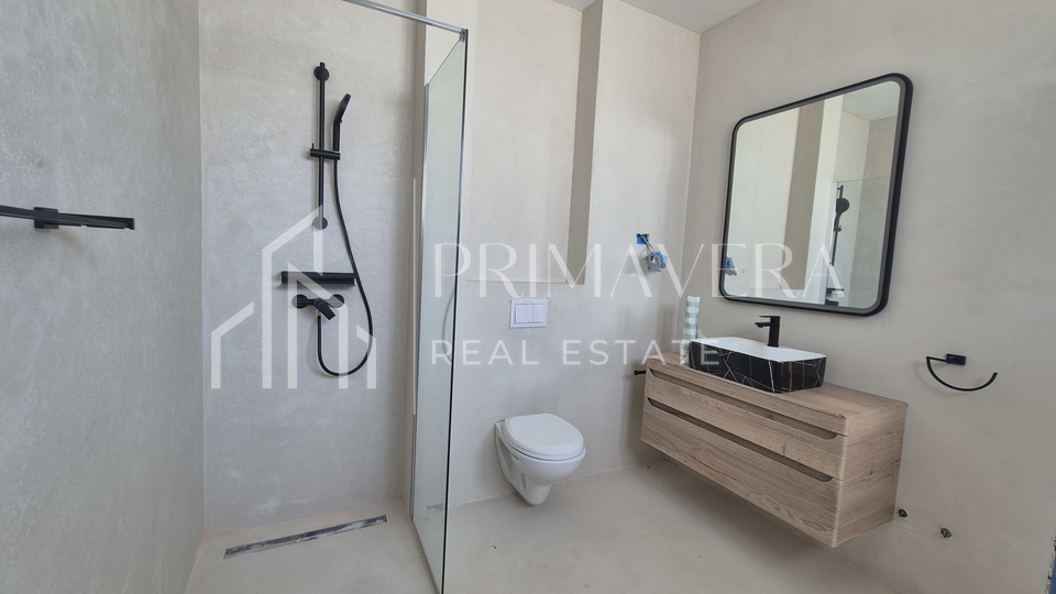 Luxury villa with pool with sea view&comma; only 50 from the sea