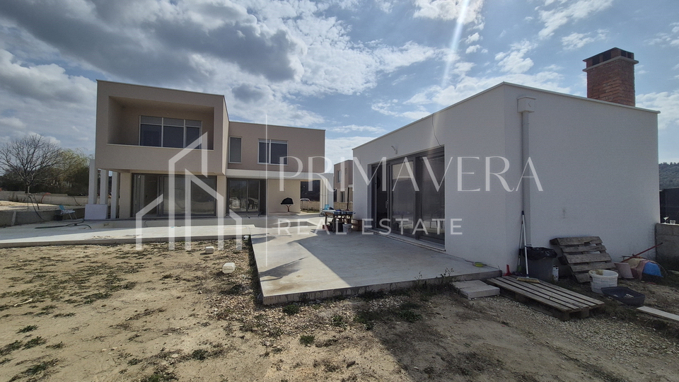 Luxury villa with pool with sea view&comma; only 50 from the sea