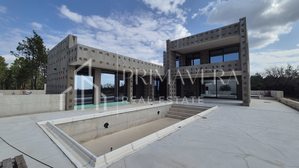 Luksuzna vila s bazenom i pogledom na more&comma; Podvr&scaron;je&comma; Ra&zcaron;anac