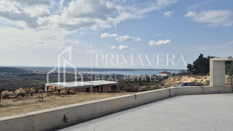 Luksuzna vila s bazenom i pogledom na more&comma; Podvr&scaron;je&comma; Ra&zcaron;anac