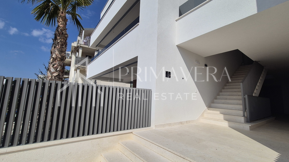 Zadar&sol;Diklo&comma; new building&comma; a luxury three bedroom apartment&comma; 1st floor&comma; S4