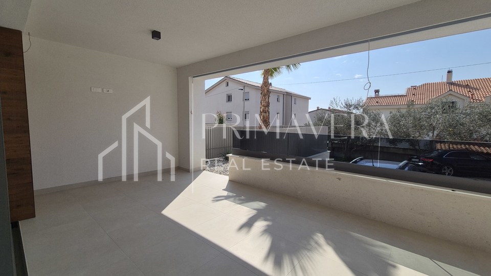 Zadar&sol;Diklo&comma; new building&comma; a luxury three bedroom apartment&comma; 1st floor&comma; S4