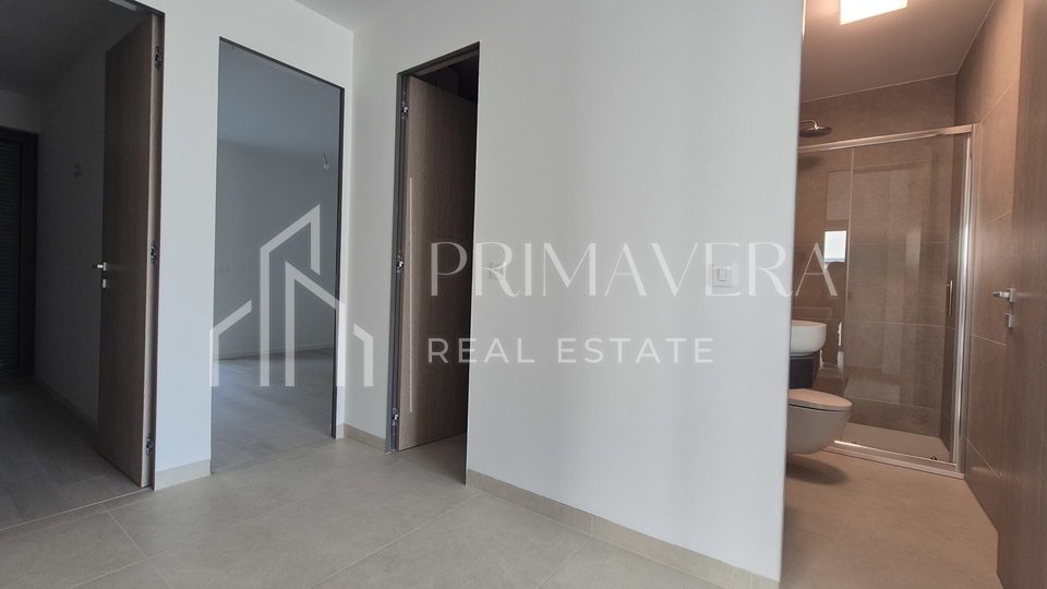 Zadar&sol;Diklo&comma; new building&comma; a luxury three bedroom apartment&comma; 1st floor&comma; S4