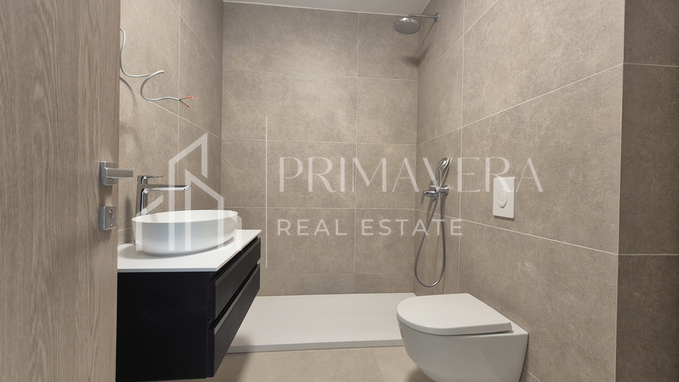 Zadar&sol;Diklo&comma; new building&comma; a luxury three bedroom apartment&comma; 1st floor&comma; S4