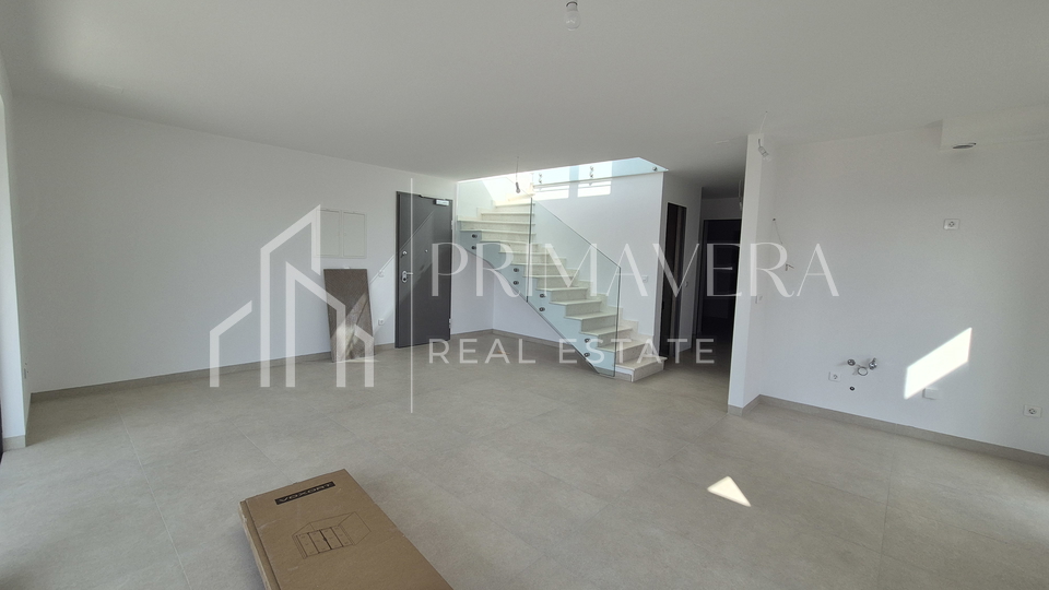 Apartment&comma; 136 m2&comma; For Sale&comma; Zadar - Diklo