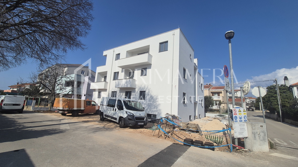 Borik&comma;  new building&comma; apartment on the ground floor&comma; S3