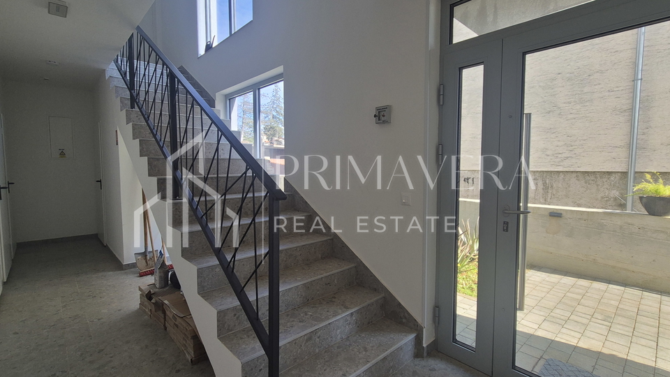 Zadar&sol;Diklo&comma; trosobni penthouse s krovnom terasom