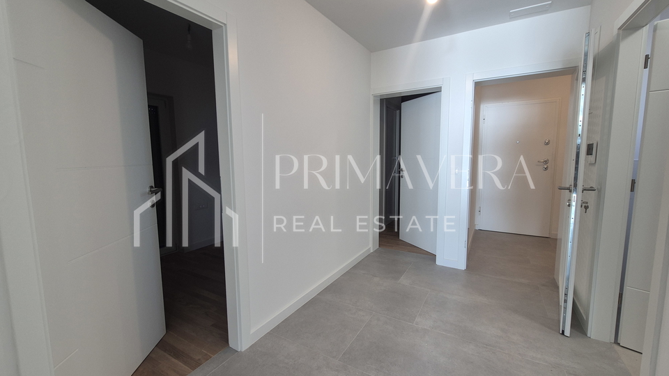 Zadar&sol;Diklo&comma; trosobni penthouse s krovnom terasom