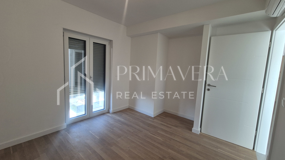 Zadar&sol;Diklo&comma; trosobni penthouse s krovnom terasom