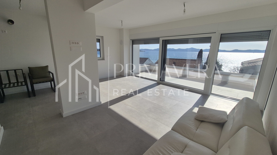 Zadar&sol;Diklo&comma; trosobni penthouse s krovnom terasom