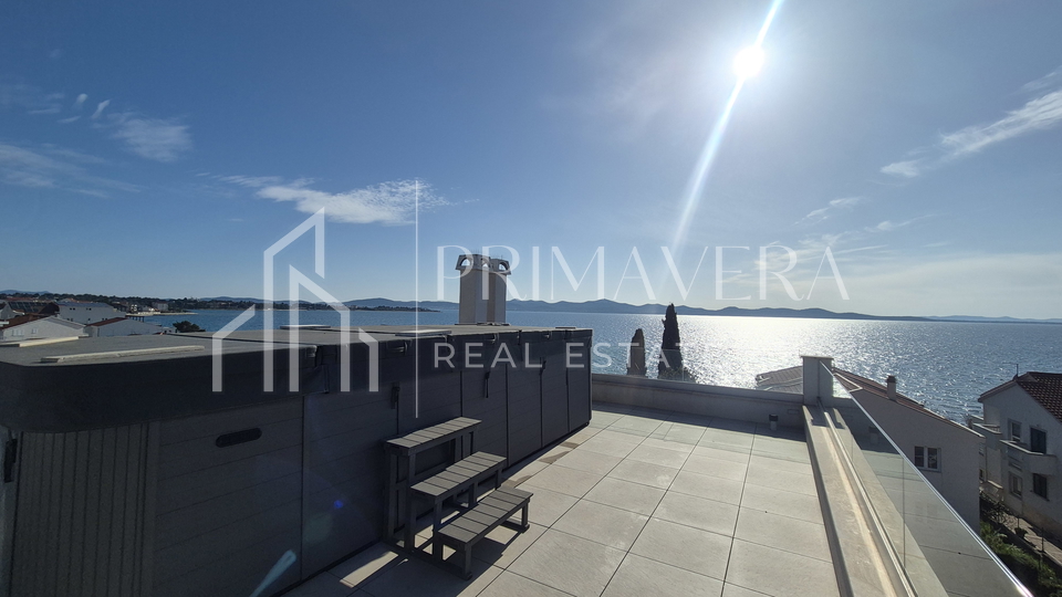 Zadar&sol;Diklo&comma; trosobni penthouse s krovnom terasom