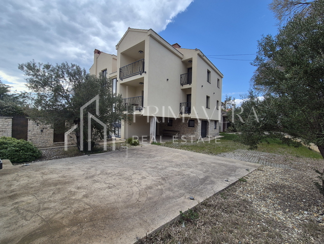 Zadar - Borik, trosoban stan za dugoročni najam