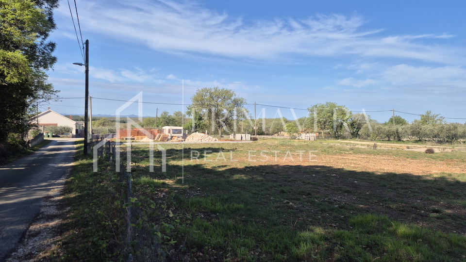 Prilika&excl; Poli&ccaron;nik&comma; gra&dstrok;evinsko zemlji&scaron;te&comma; 600 m2