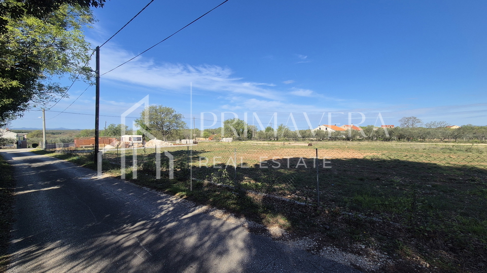 Prilika&excl; Poli&ccaron;nik&comma; gra&dstrok;evinsko zemlji&scaron;te&comma; 600 m2