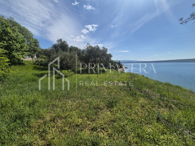 Ekskluzivno građevinsko zemljište u prvom redu do mora – Posedarje, 2376 m²