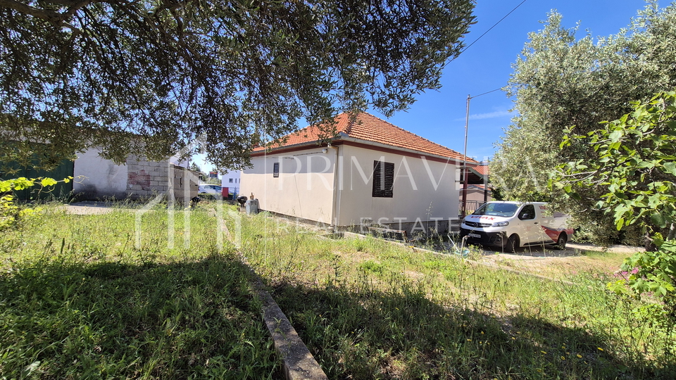 Vidikovac&comma; prizemnica s gara&zcaron;om na izvrsnoj lokaciji