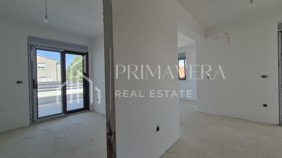 Borik&comma;  new building&comma; apartment on the ground floor&comma; S3