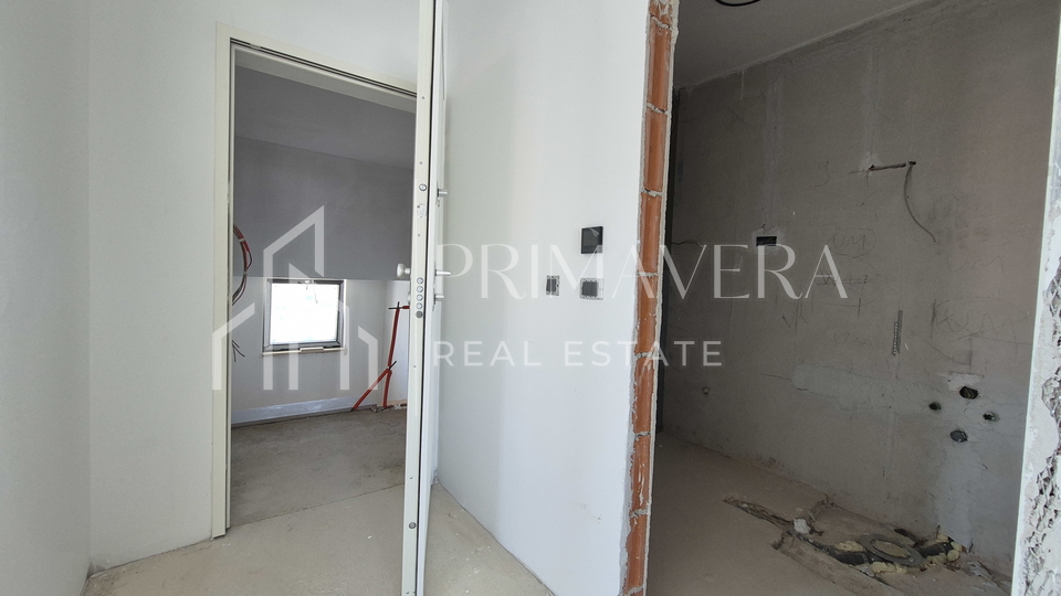 Borik&comma;  new building&comma; apartment on the ground floor&comma; S3