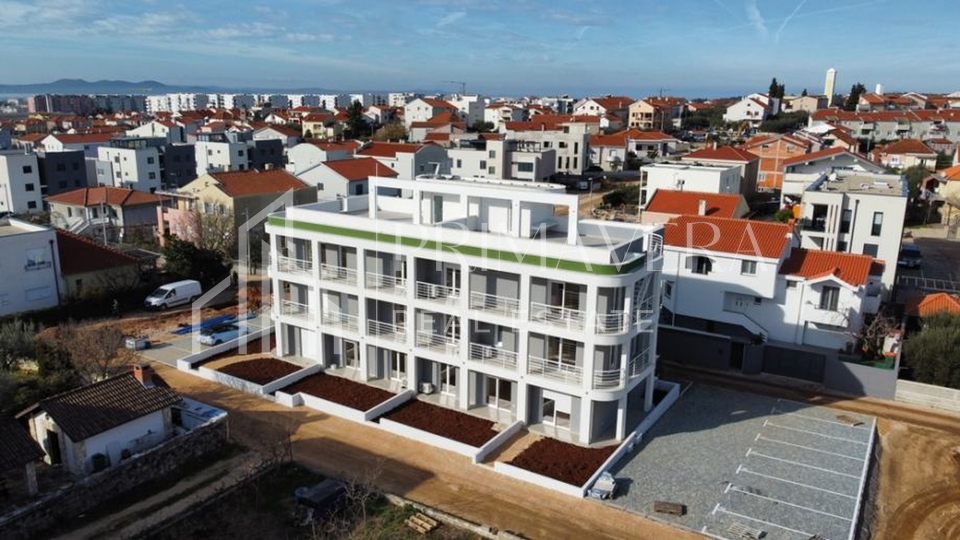 Zadar, Plovanija, penthouse with a roof terrace, 121,32 m2