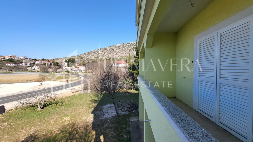 Rovanjska, Modrič, 1st row to the sea, house with 4 apartments