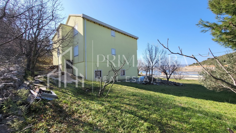 Rovanjska, Modrič, 1st row to the sea, house with 4 apartments