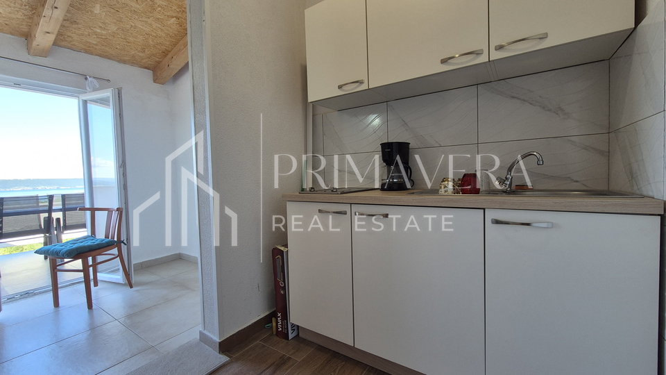 Maslenica, a three bedroom apartment with a beautiful sea view